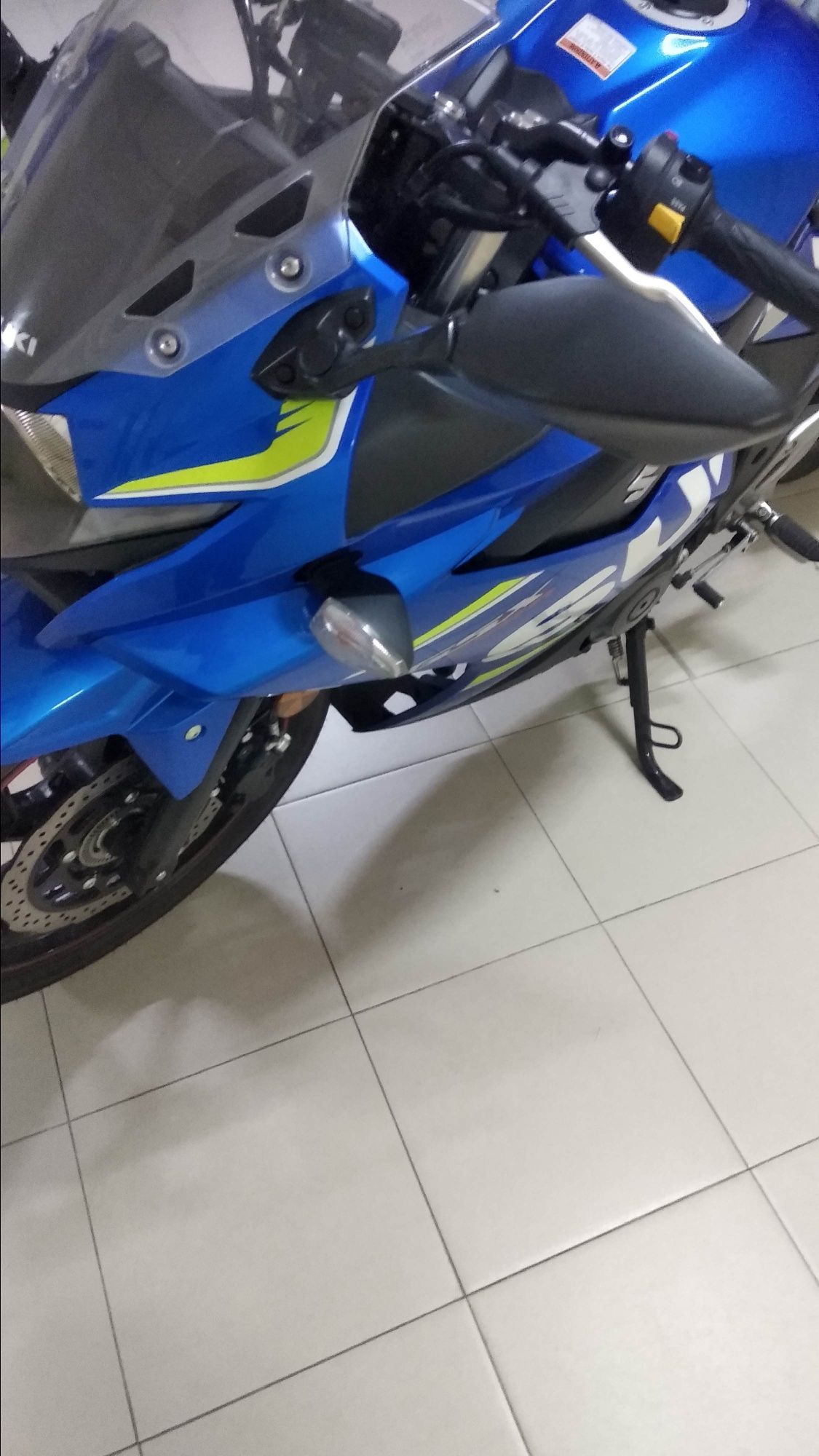 Suzuki gsx250r de 2022