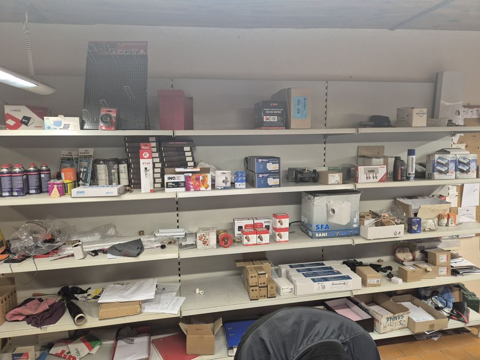 Regały sklepowe wystawowe magazynowe