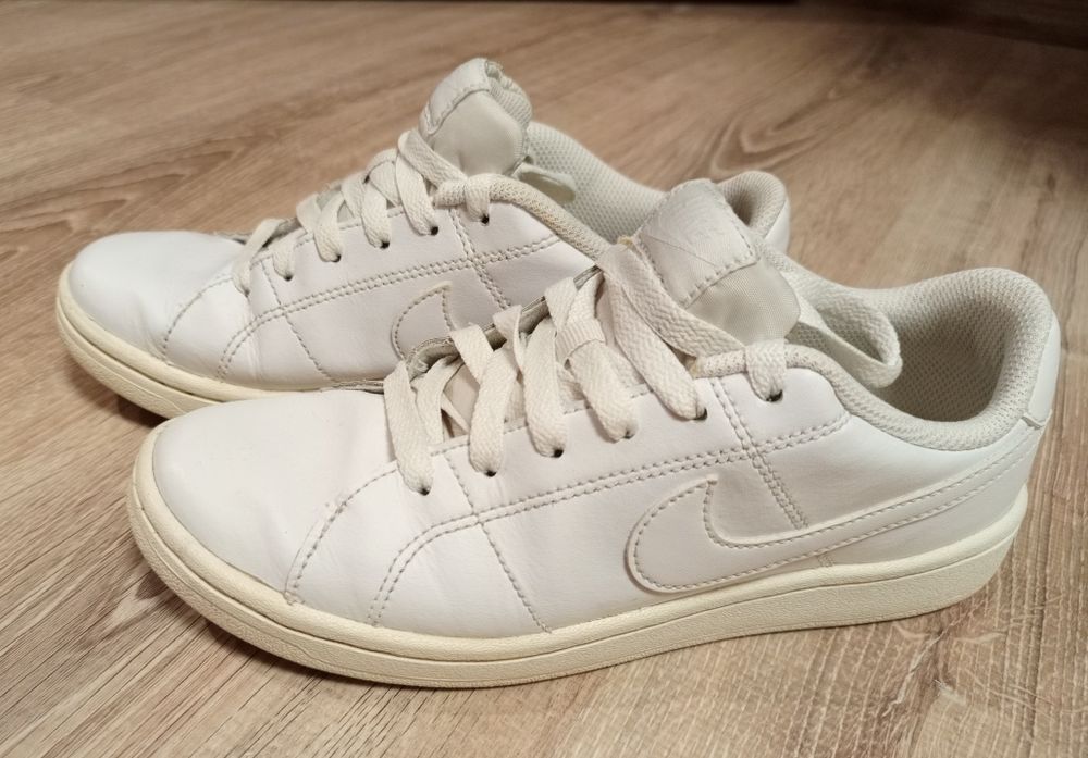 Жіночі шкіряні кросівки Nike, 36,5 р.