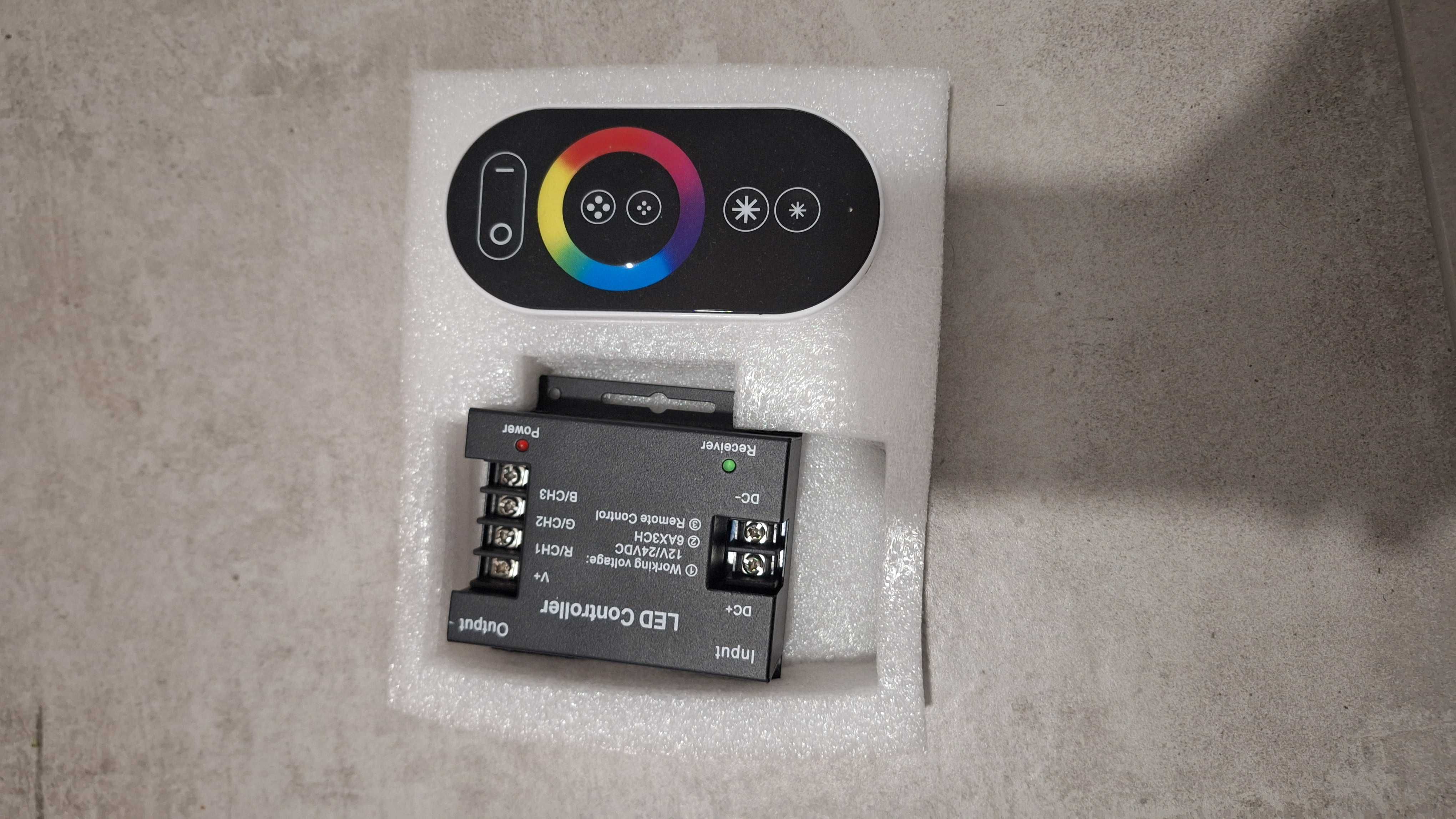 Controlador de fitas LED a 12 ou a 24V. Fitas de LED RGB