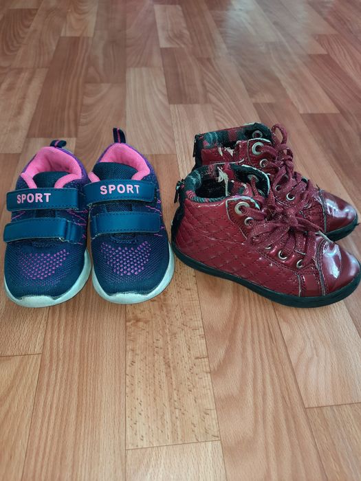 Взуття на дівчинку