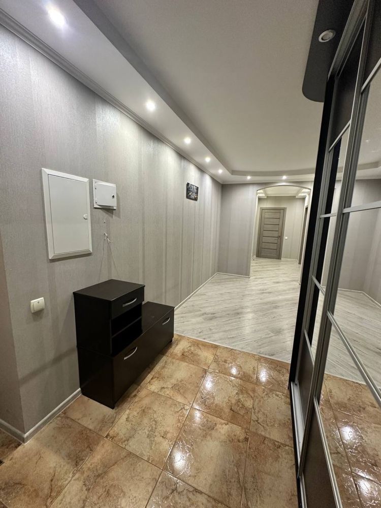 Продається квартира в Борисполі ВІД ВЛАСНИКА .3 кімнати. 107 кв.М.