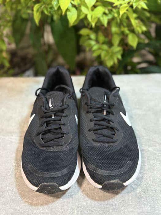 Кроссовки Nike REVOLUTION 7 43 р.Оригинал