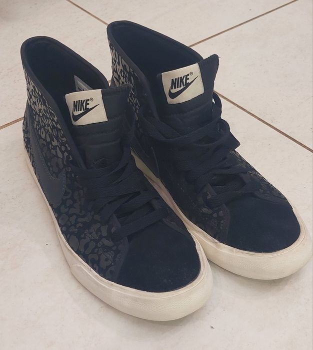 Кеди-кросівки жіночі Nike Blazer .