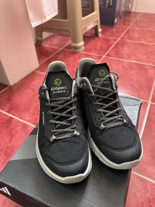 Кросівки чоловічі Grisport 40 р(25,5 см) Стан нових