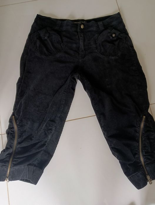 Spodnie 3/4 sztruksowe,czarne, rozmiar XL, cena 13 zł