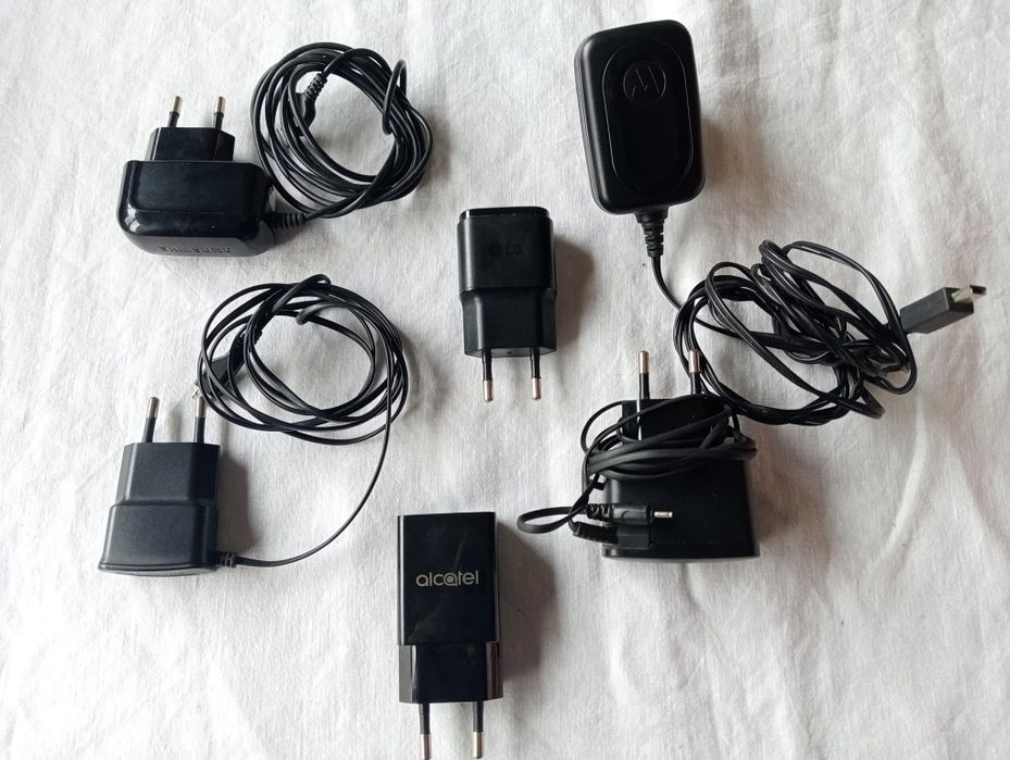 Lote de Carregadores para Telemóveis
