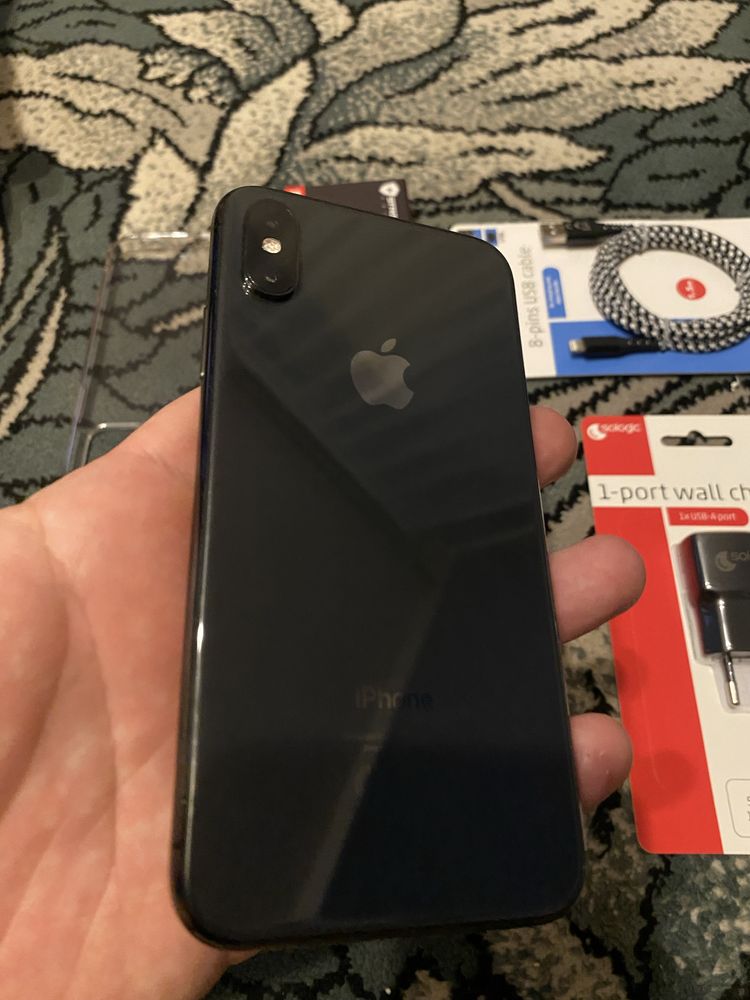 iPhone XS, Nowa wieksza bateria,