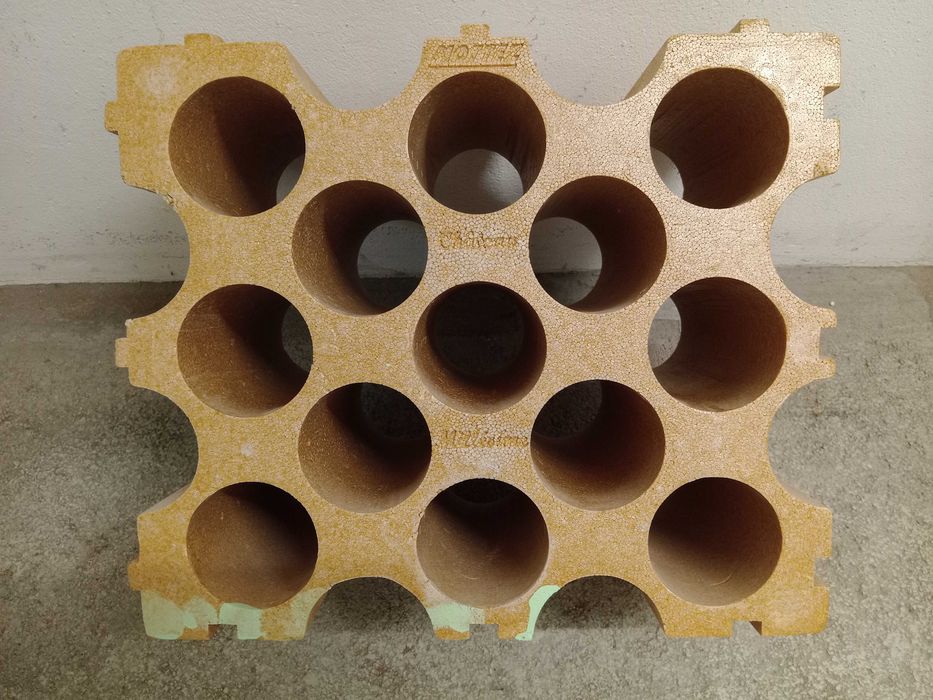 Garrafeira polistereno