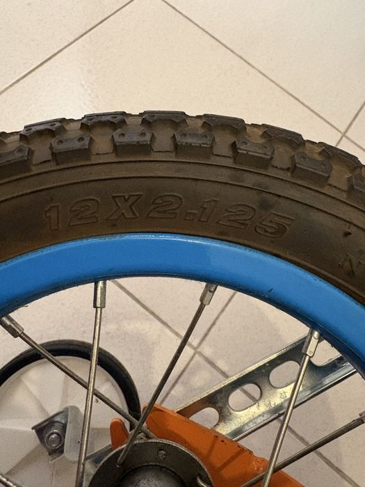 Bicicleta infantil com rodinhas