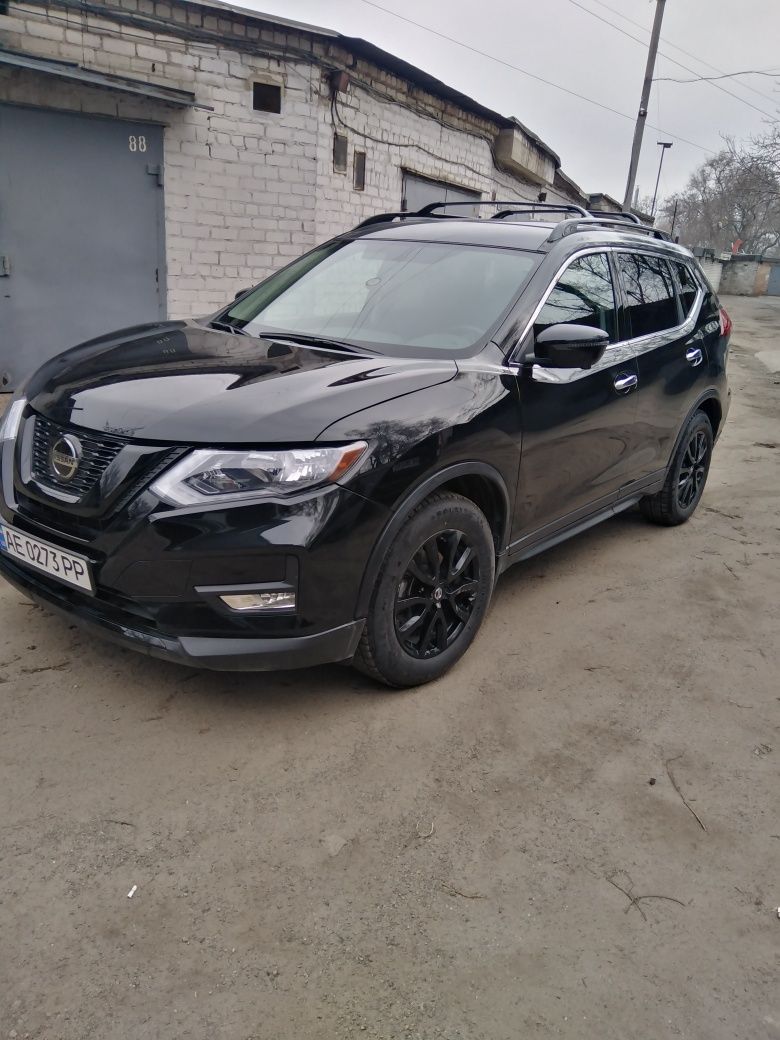 Nissan rogue midnight