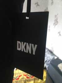 Осіння жіноча куртка DKNY