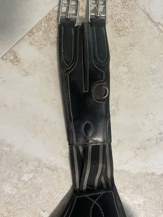 Popręg skokowy 115cm, super stan