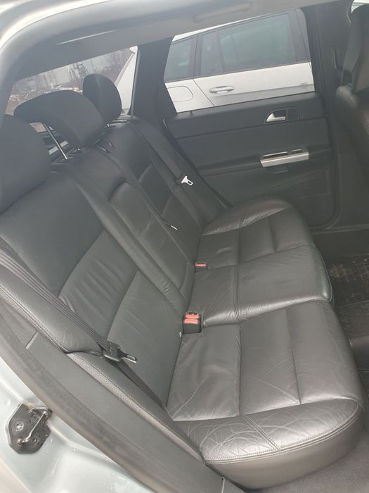 Автомобіль вольво