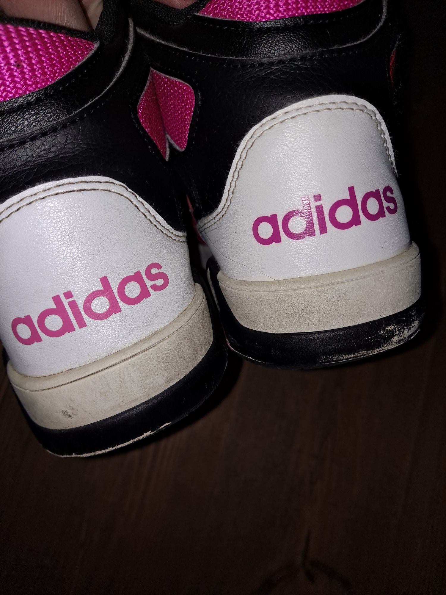 Adidas sneakersy buty młodzieżowe 37,5