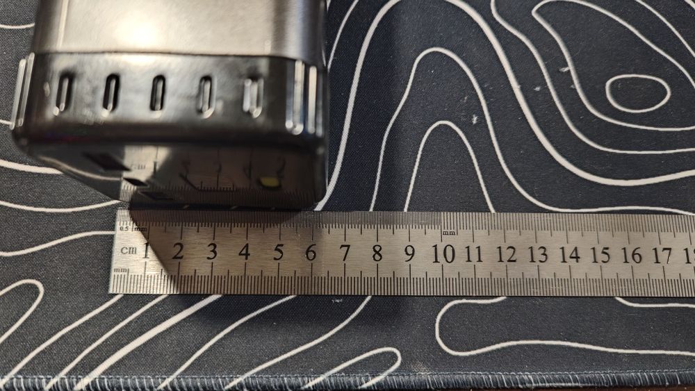 Повербанк Fermi с розеткой 220v 20.800mah