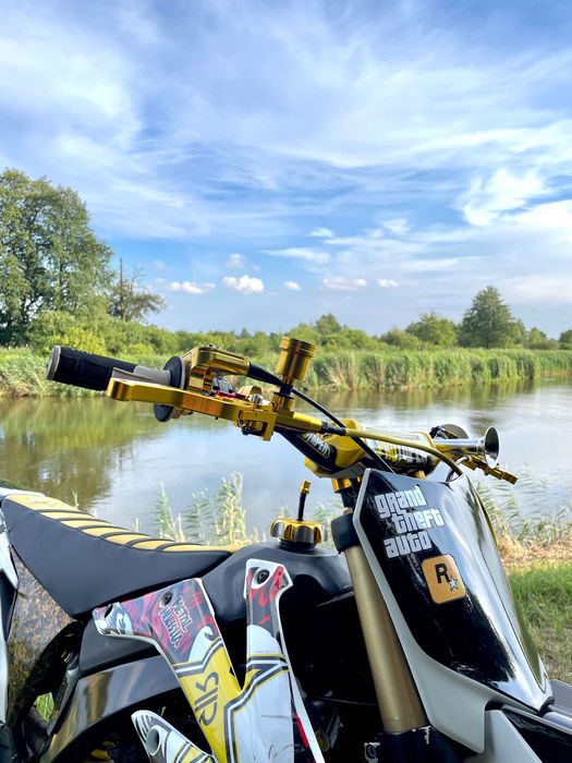 Diabolini XZ250r SM.