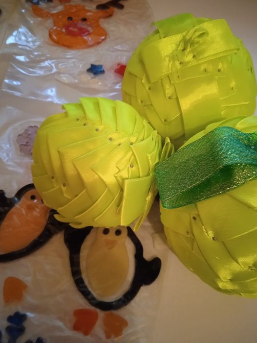 Zestaw świąteczny bombki plus naklejki na szybę