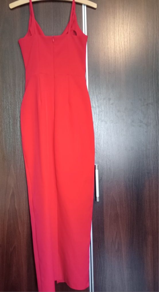 Długa sukienka czerwona