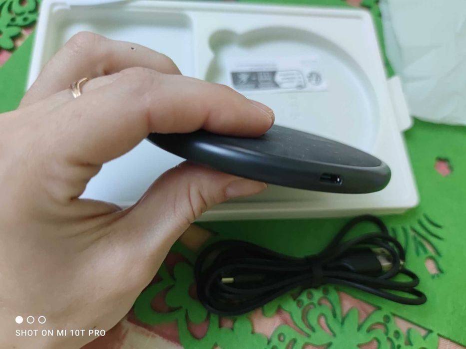 Ładowarka indukcyjna Qi Anker PowerWave PAD