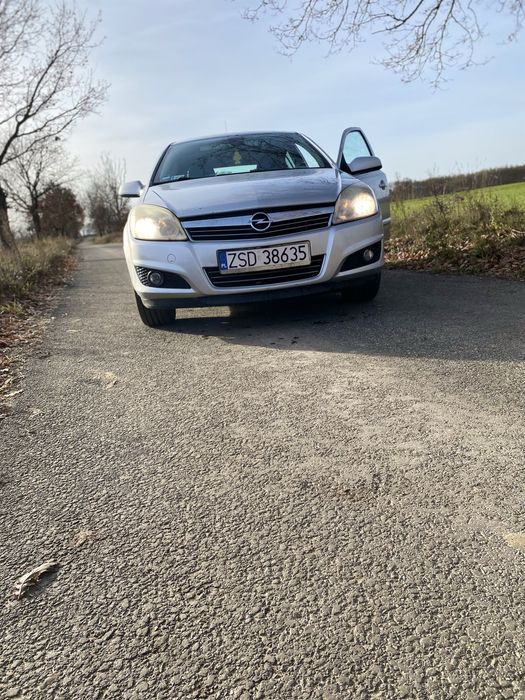 Opel   Astra   H