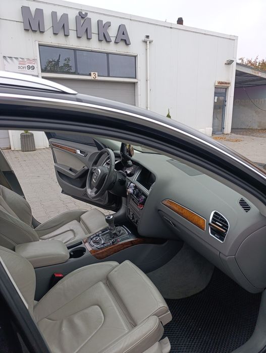 Автомобіль Ауді А4