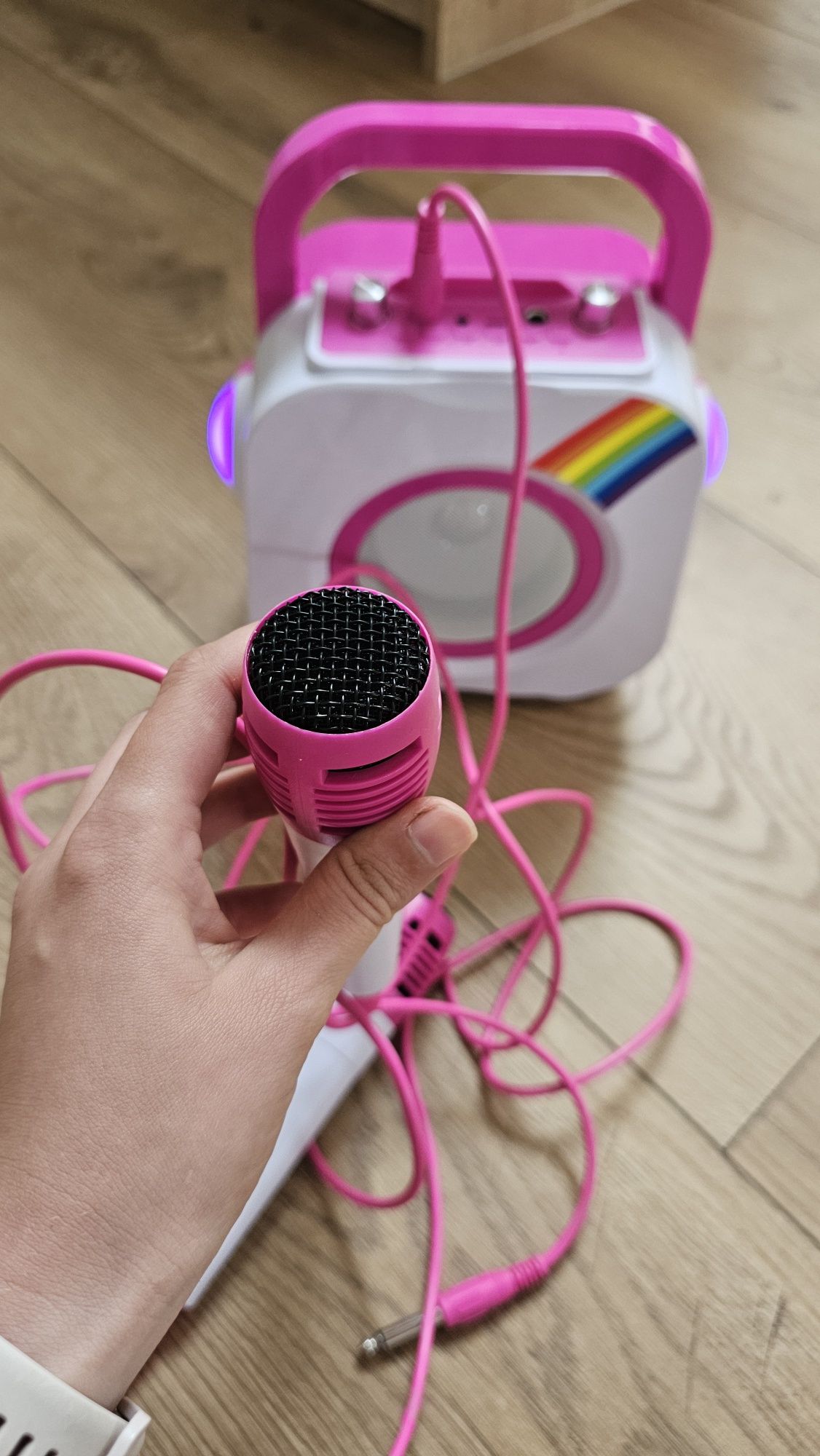 Zestaw do zabawy dla dzieci głośnik i dwa mikrofony karaoke