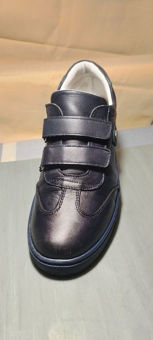Кросовки шкіряні р.38