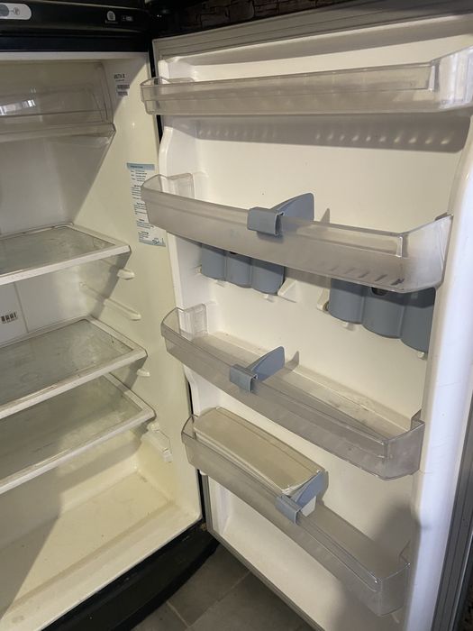 Холодильник Whirlpool ARG 774 IX