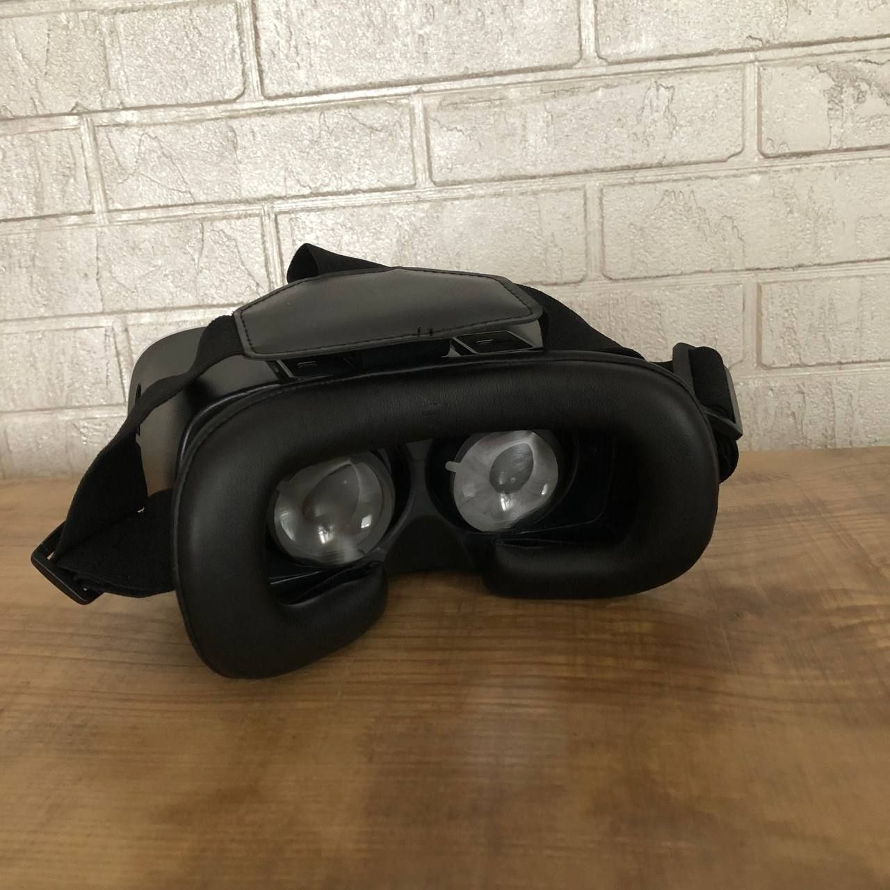 Окуляри віртуальної реальності для смартфона