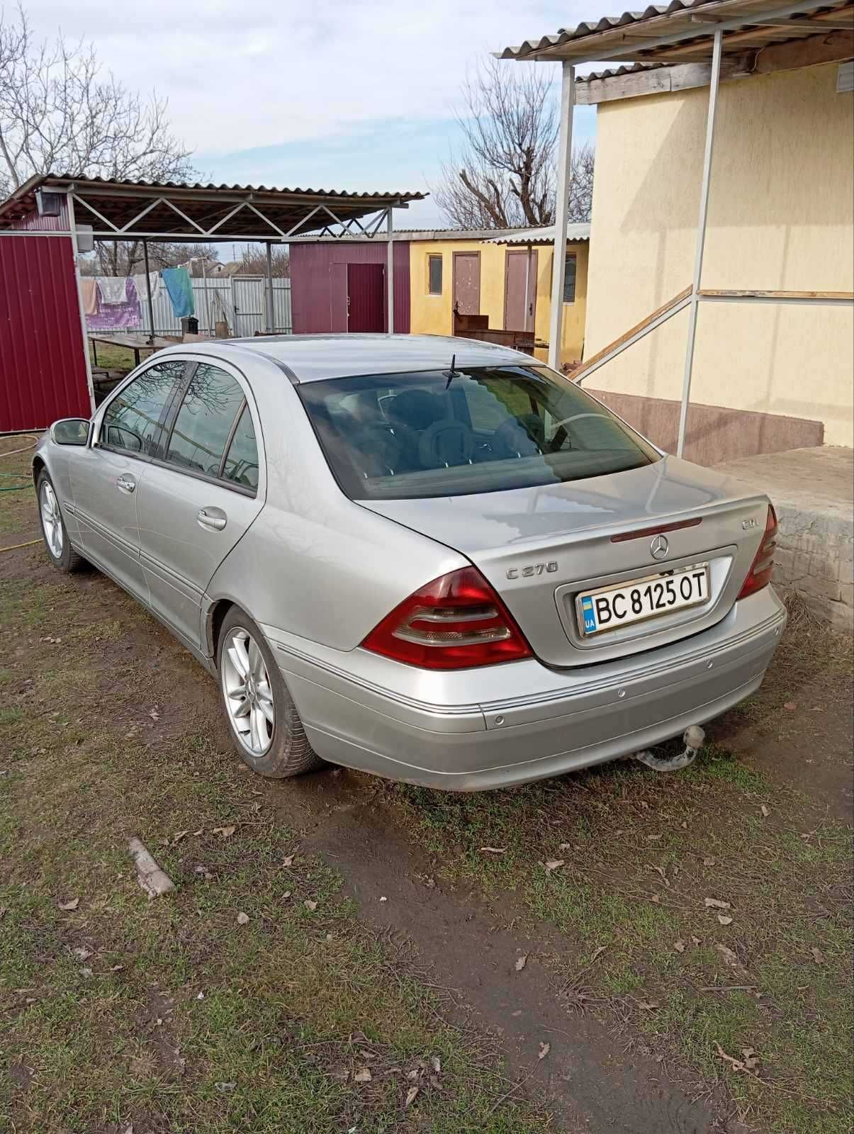 Mercedes-Benz W203 C270