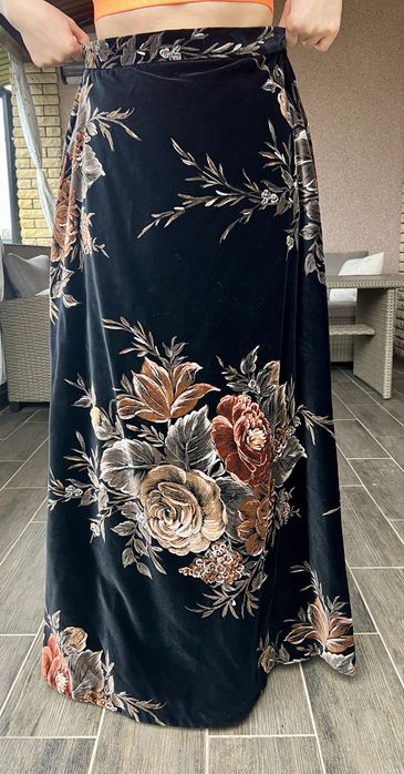 Вінтажна чорна оксамитова спідниця максі