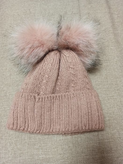 Шапка на дівчинку 5-6 р.зима,в'язка