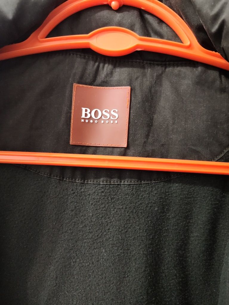 Kurtka Hugo Boss tanio