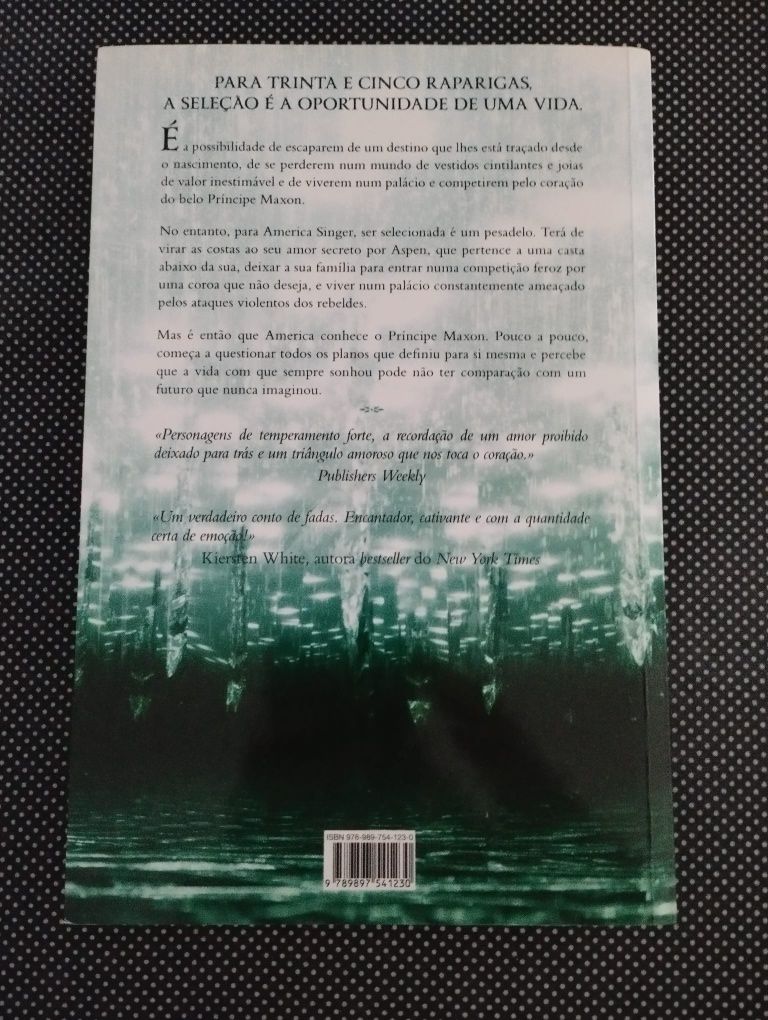 "A seleção" de Kiera Cass