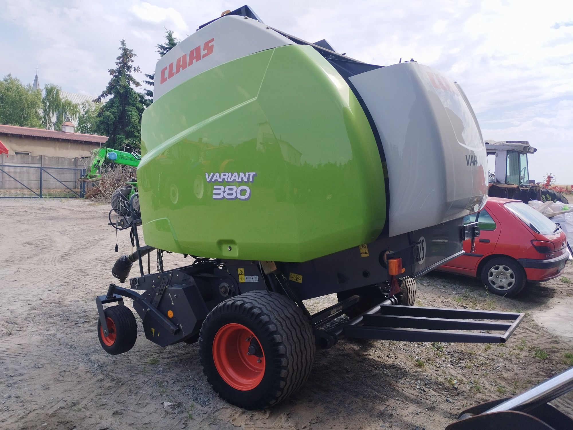 Claas Variant 380