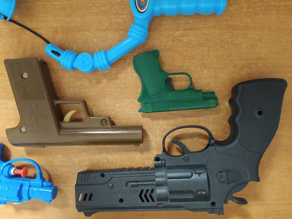 Детское оружие.пистолет.