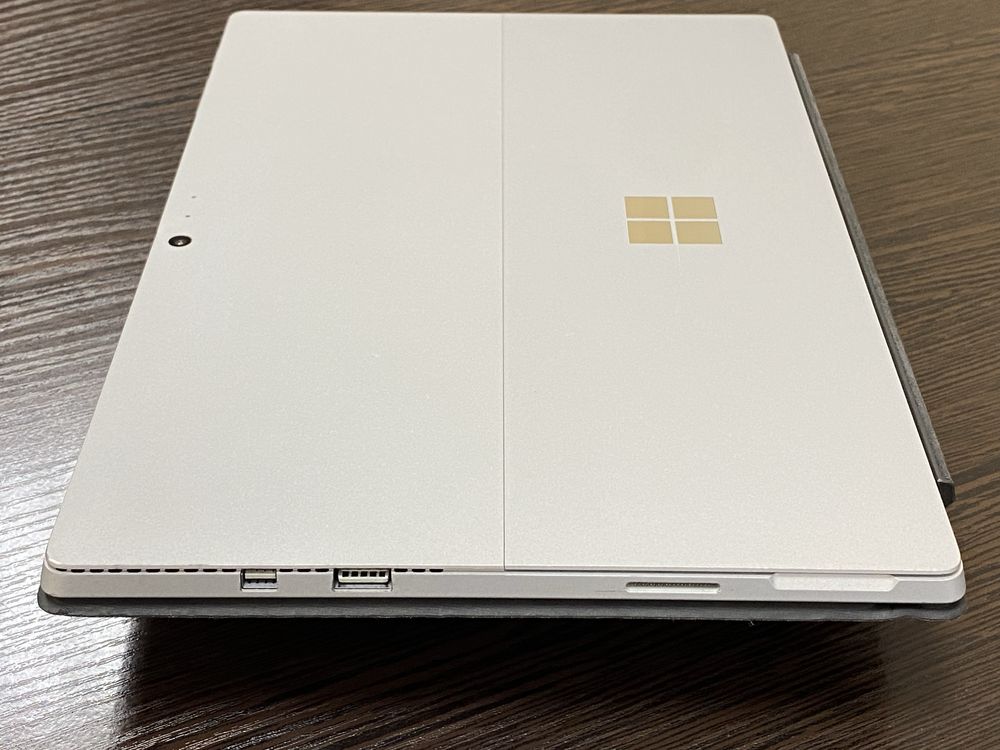 Microsoft Surface Pro 5 i7 8Gb 256Gb SSD + ліцензійний Windows.
