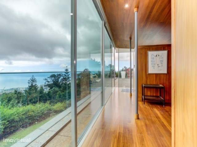 Quinta de Luxo com Duas Moradias e Vista Mar – Um Refúgio Exclusivo no