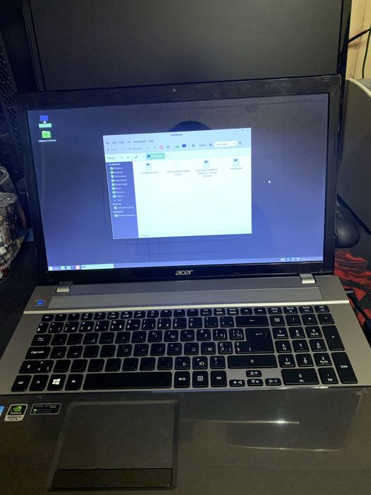 Acer aspire v3 771g 17 дюймів і5 8gb ssd 256+ hdd750