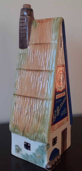 Garrafa colecção em formato de csa