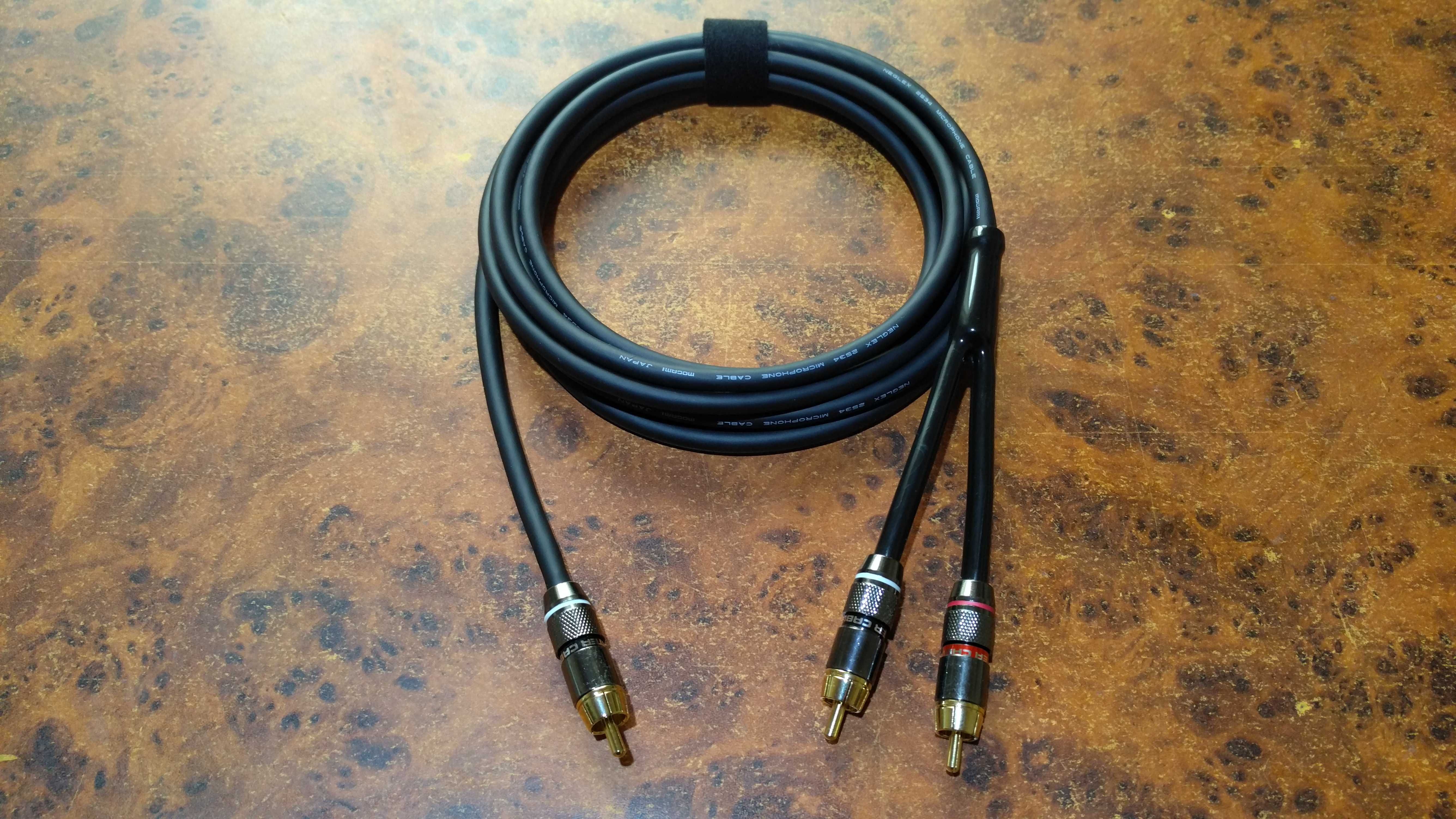 Hi-Fi сабвуферный Y-образный кабель RCA/2RCA Mogami W2534 (Япония)
