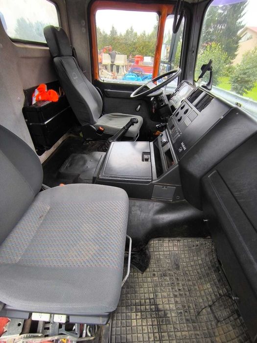 Wywrotka MAN 27.414 DFK