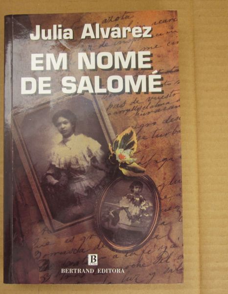 Julia Alvarez - EM NOME DE SALOMÉ