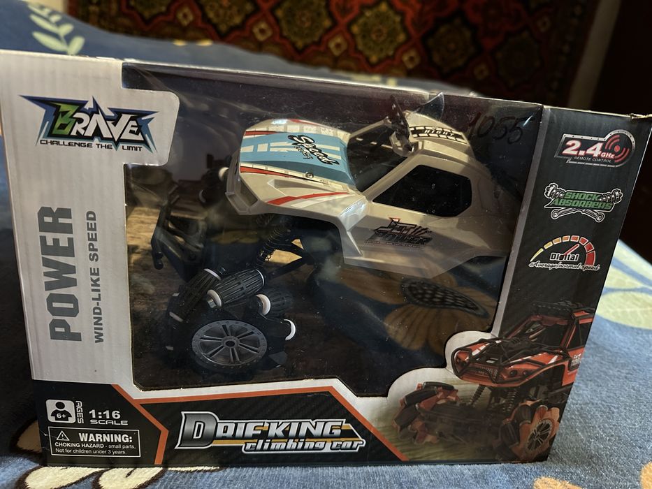 Машинка на пульт управлінні