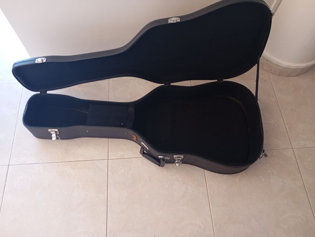 Fender CD 140 guitarra acústica