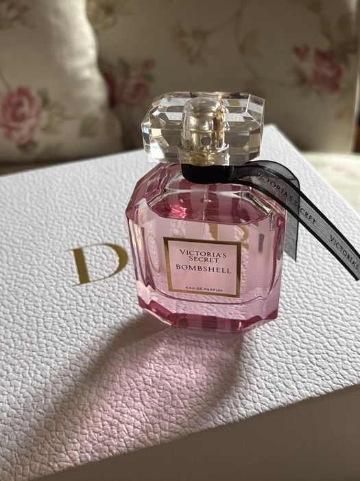 Victoria’s Secret Bombshell