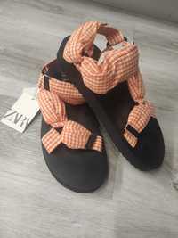 Босоніжки сандалі Zara нові 26см 39 розмір