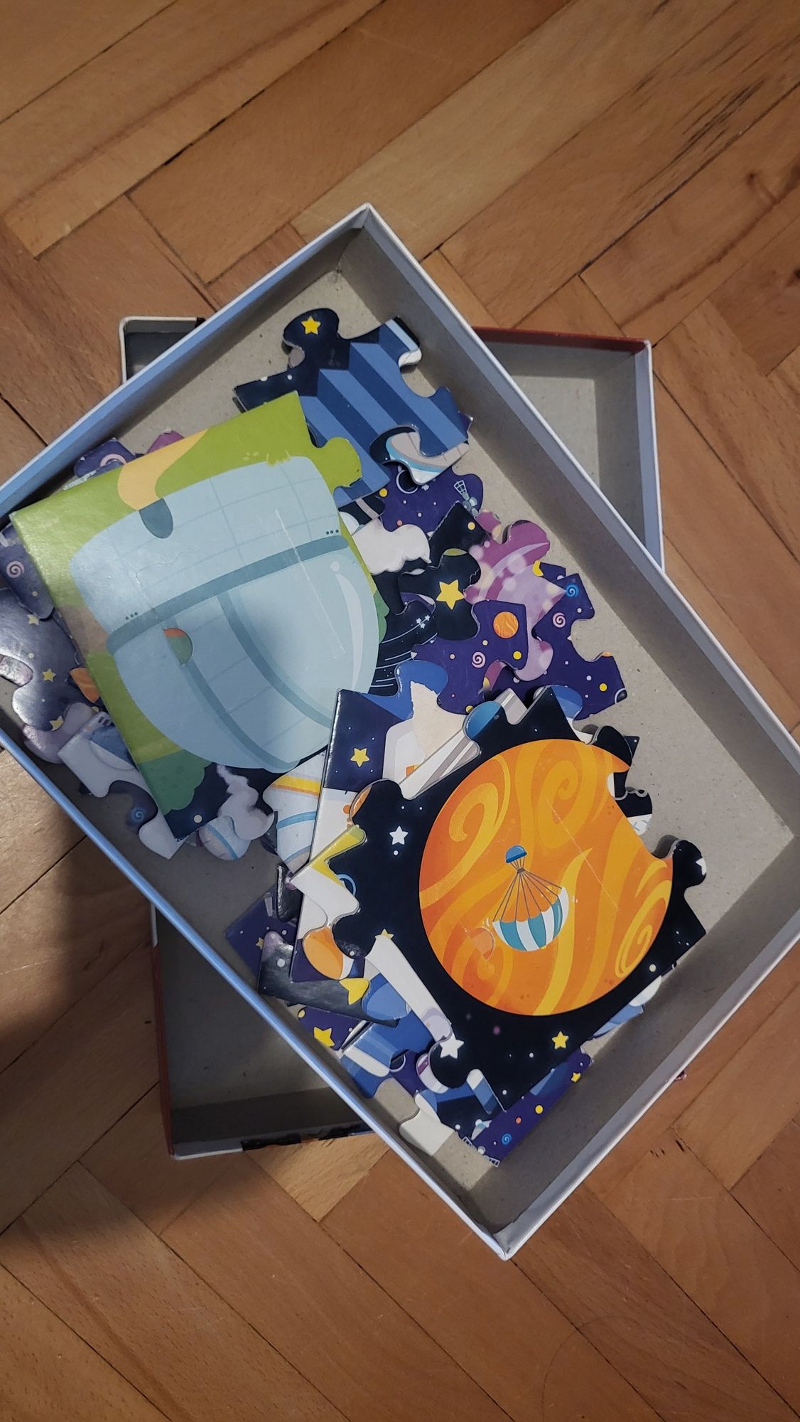 Puzzle flip-flap