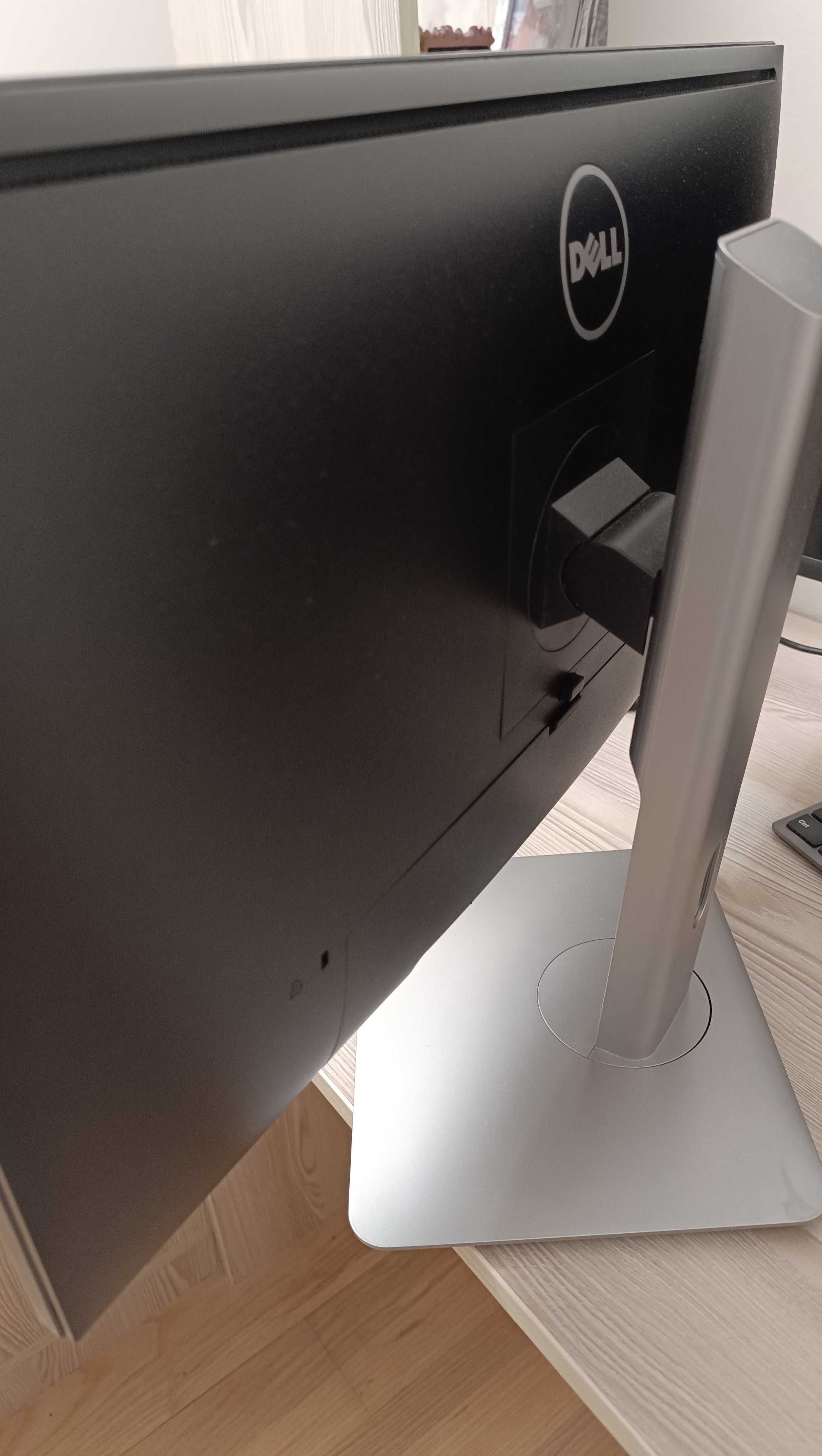 Недорого бу монітор 25" Dell UltraSharp U2515H